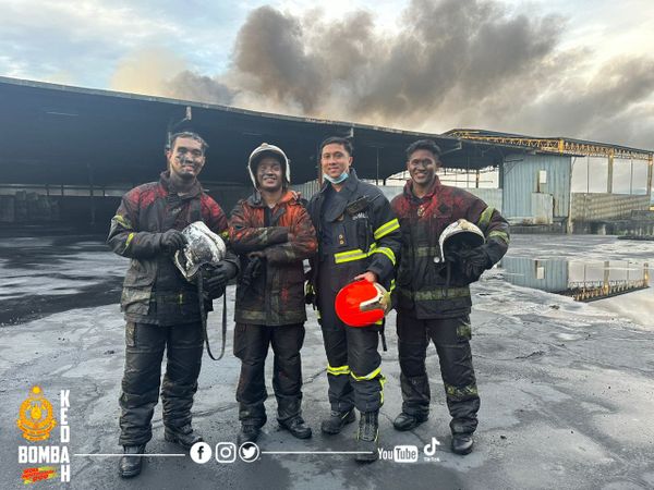 吉打工厂经逾80小时灌水 成功在今凌晨灭火