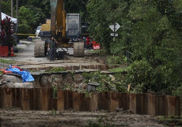蒲种宏愿花园土崩区 铁桩工程料下周完成