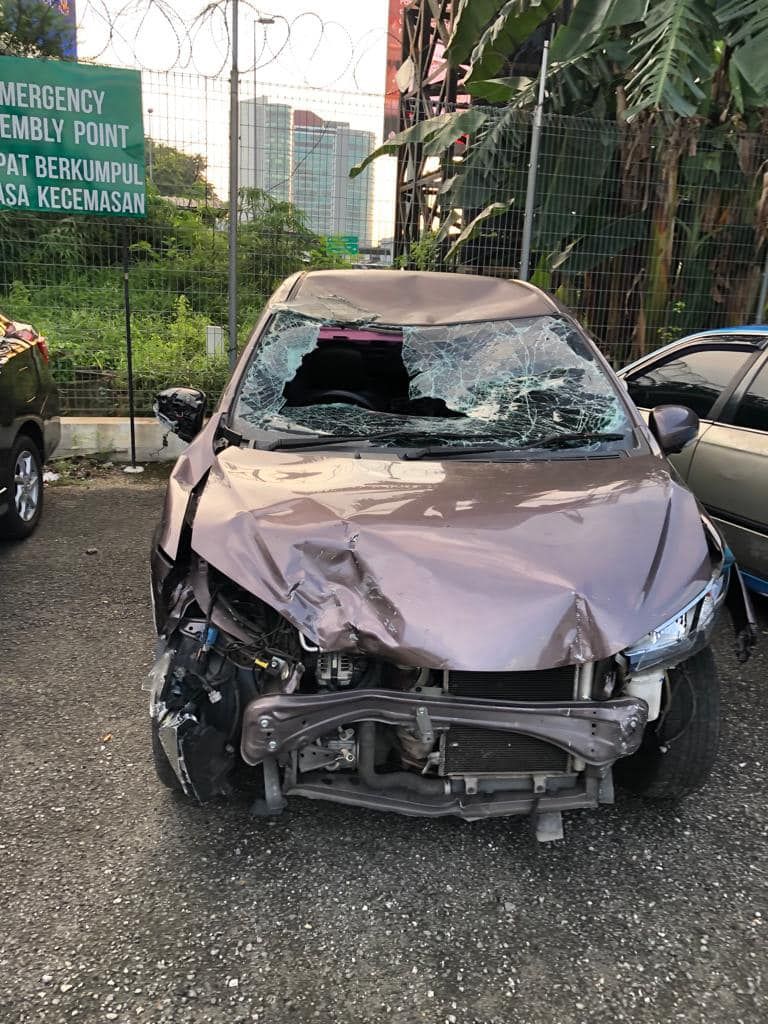 警方出动28辆巡逻车 从灵市追Bezza至赛城