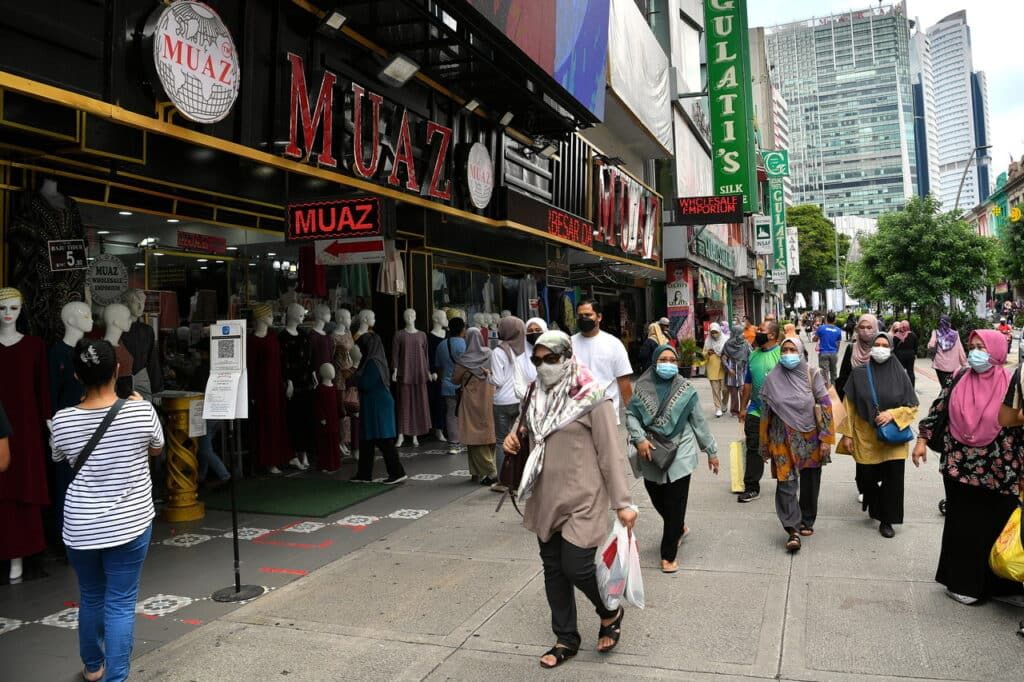 கோவிட்-19 நோய் தொற்று பரவுவதைத் தவிர்ப்பதற்காக TRIIS திரீஸ் முறையை நடைமுறைப்படுத்த வேண்டும்