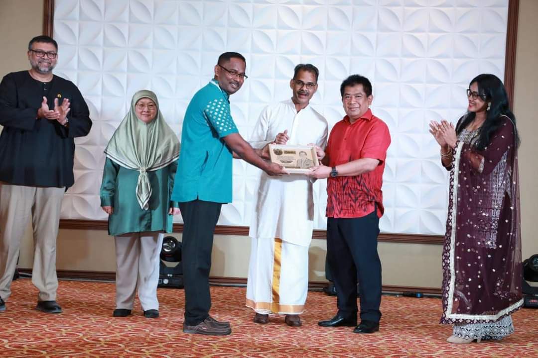 ஷா ஆலம் மாநகர் மன்ற இந்திய ஊழியர்களின்  தீபாவளி உபசரிப்பு