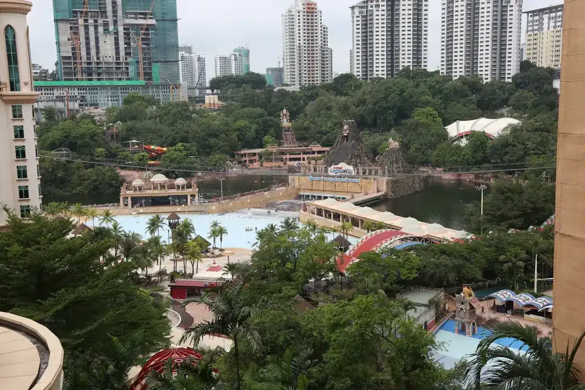 Haiwan peliharaan dilarang di Sunway Square, pastikan kawasan bersih, selamat