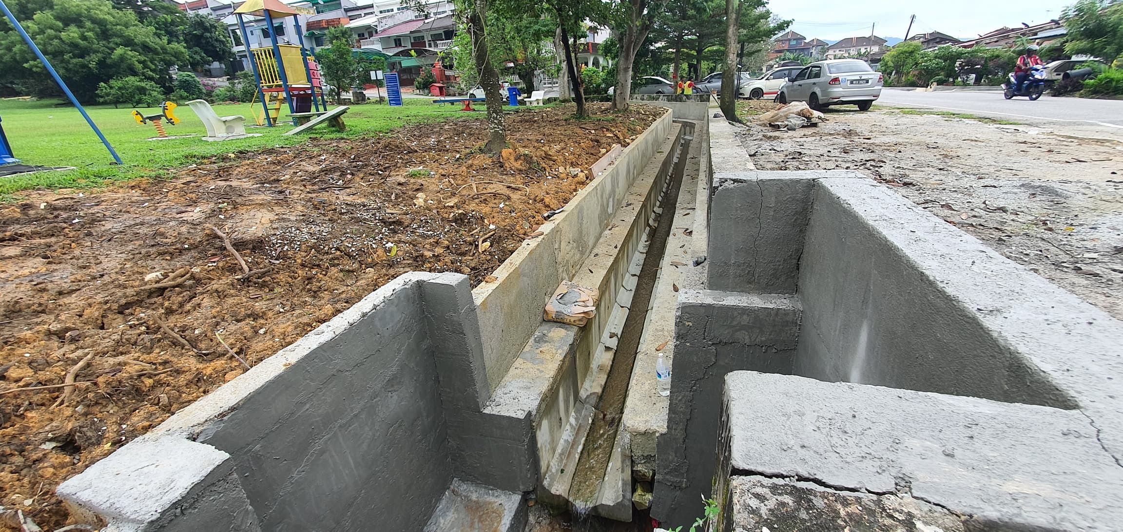 【防洪策略】结合自然与工程的城市排水方案