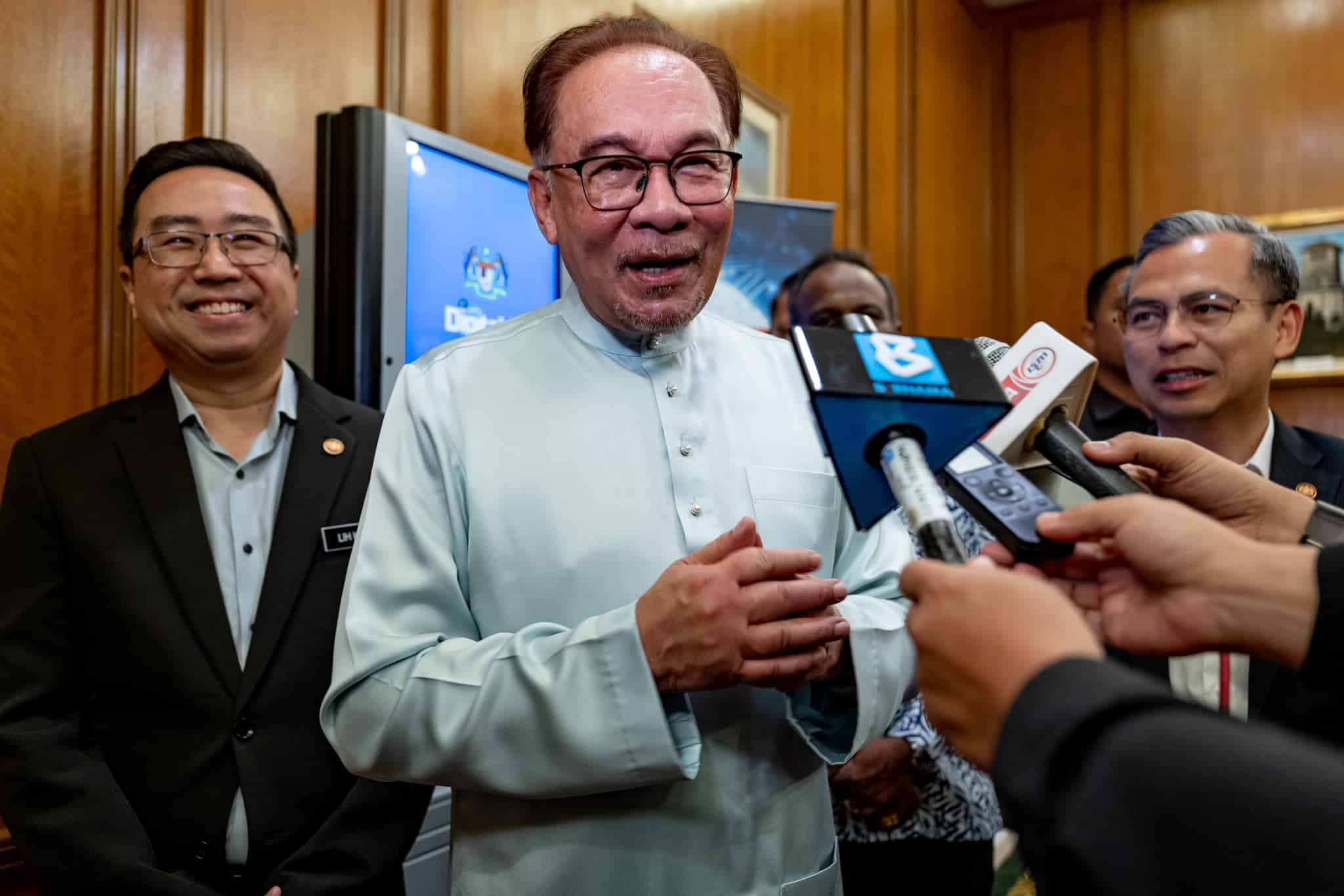 PM to address media access concerns with police immediately