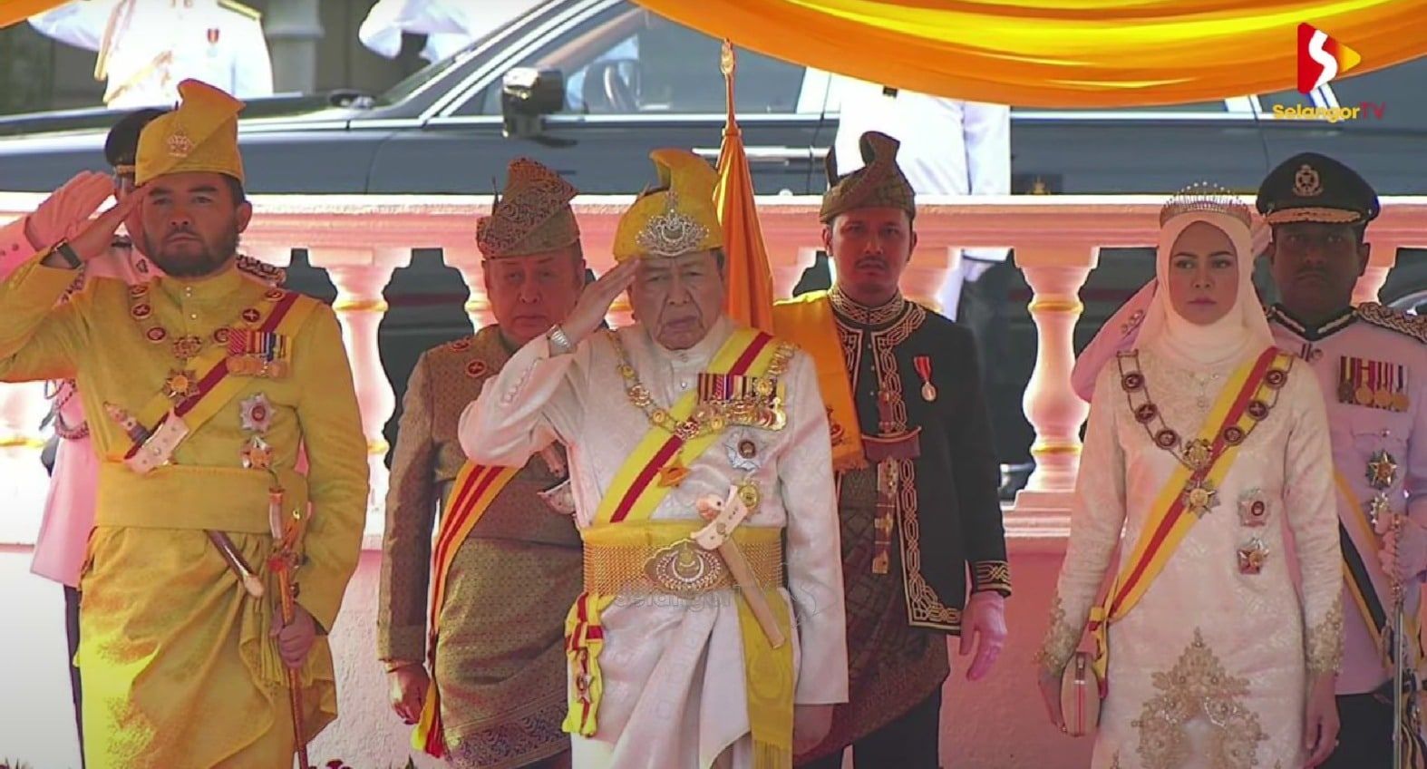 雪苏丹华诞册封97人  黄瑞林受封“拿督”勋衔