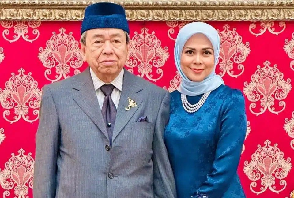 雪苏丹伉俪献圣诞节祝福