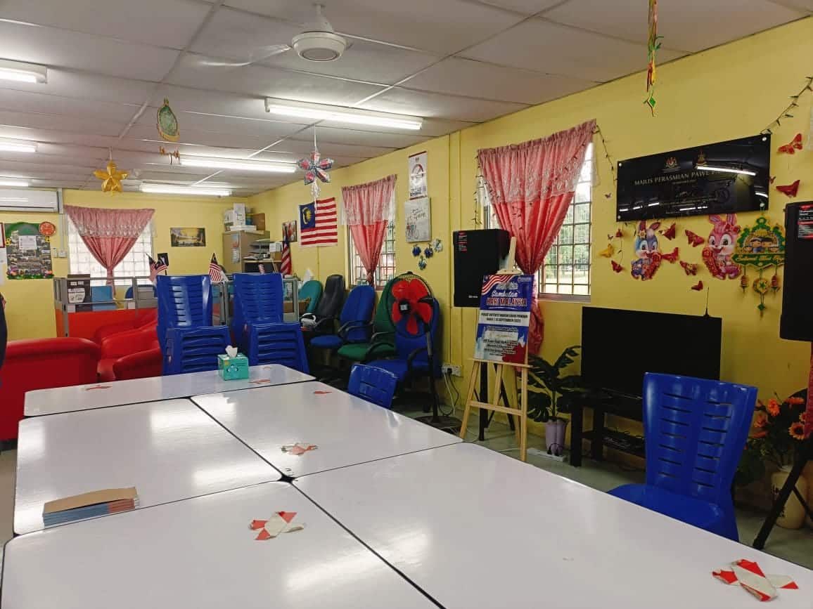 莲花苑服务中心设社区图书馆  游佳豪：鼓励各年龄层阅读风气