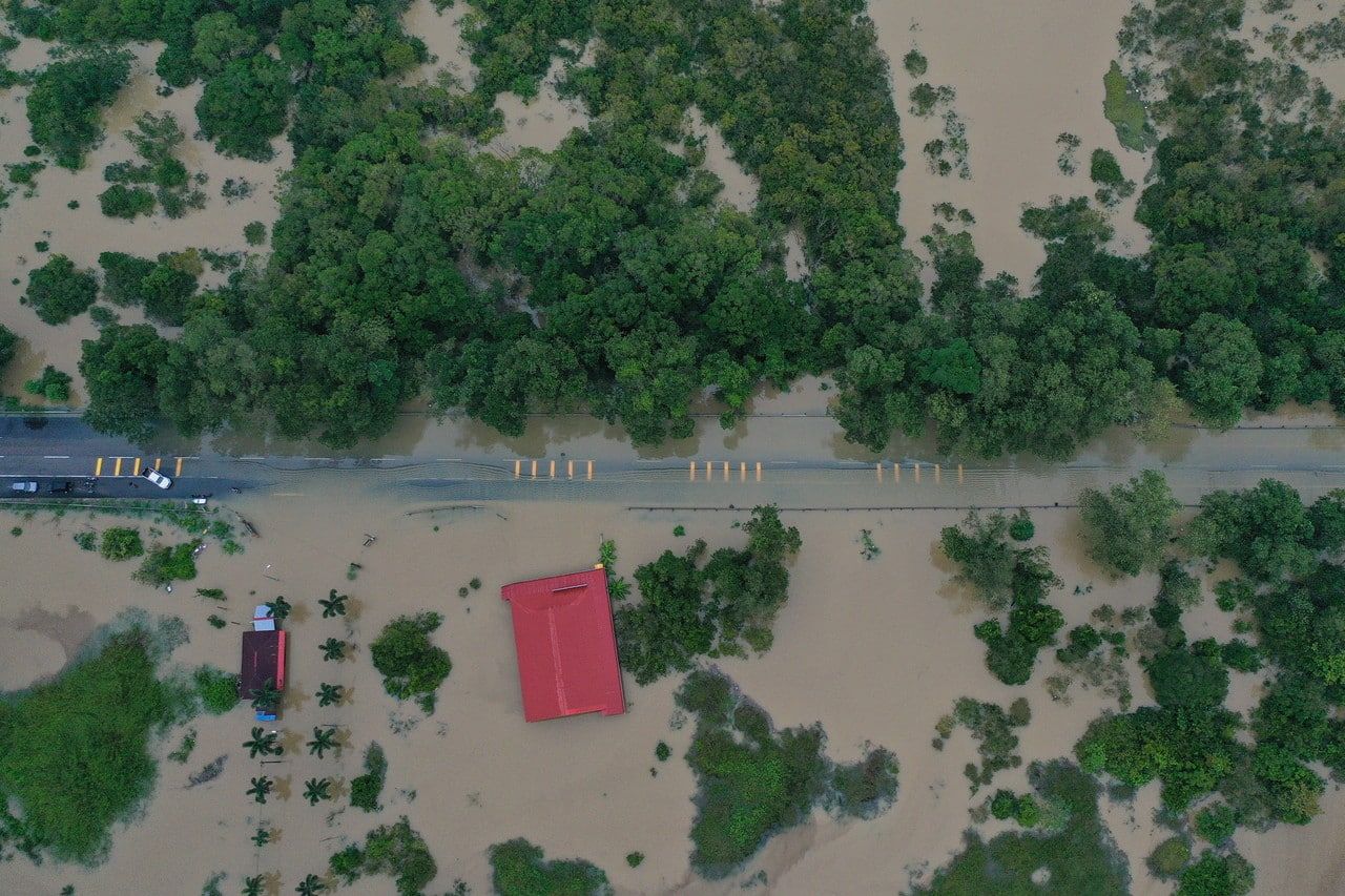 吉兰丹水灾6溺毙1失踪 副大臣：勿在灾区戏水
