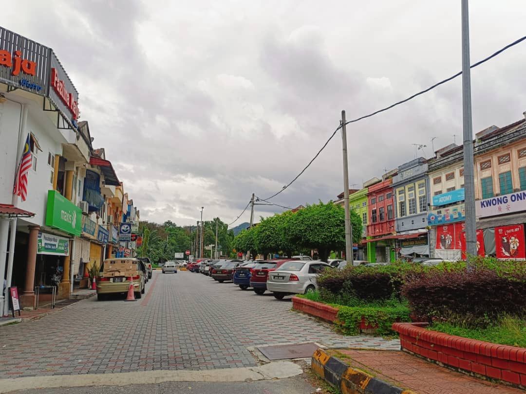 12月及1月分阶段实施  乌雪4商业区征停车费