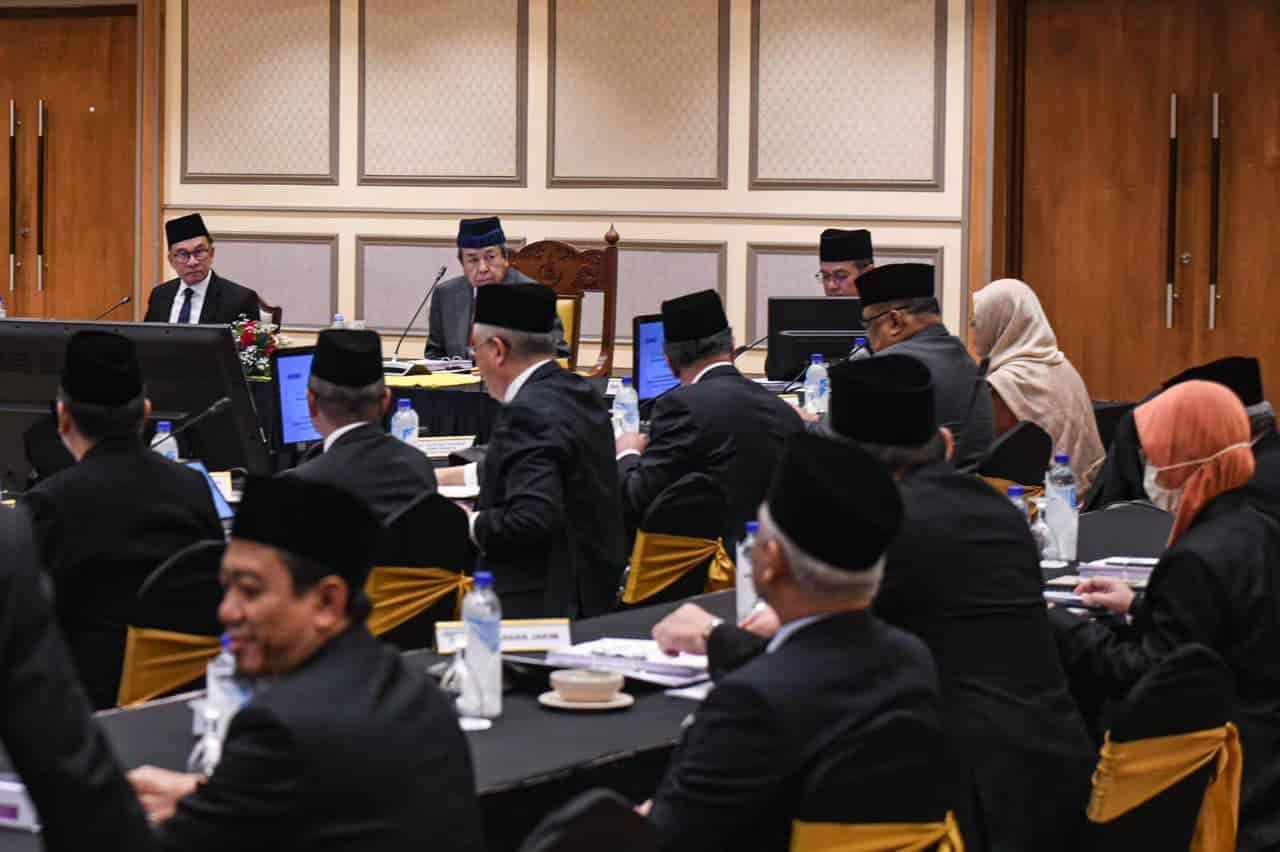 非穆斯林勿干涉伊斯兰事务  安华支持雪苏丹谕令