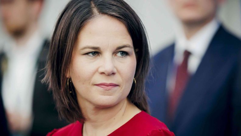 贝尔博克亚洲行访马拜会安华  马德外长会谈商国际区域课题