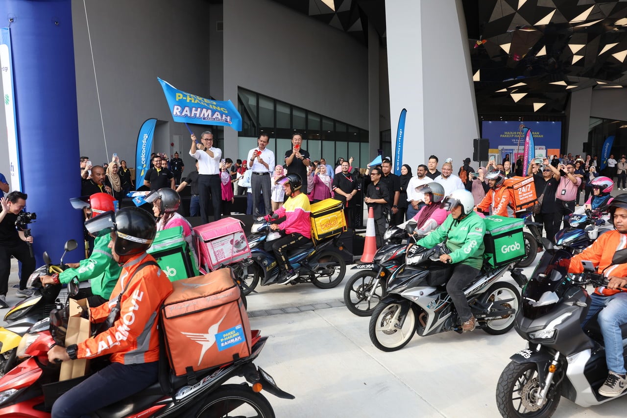 Pekerja p-panggilan boleh nikmati internet serendah RM33, data 40GB
