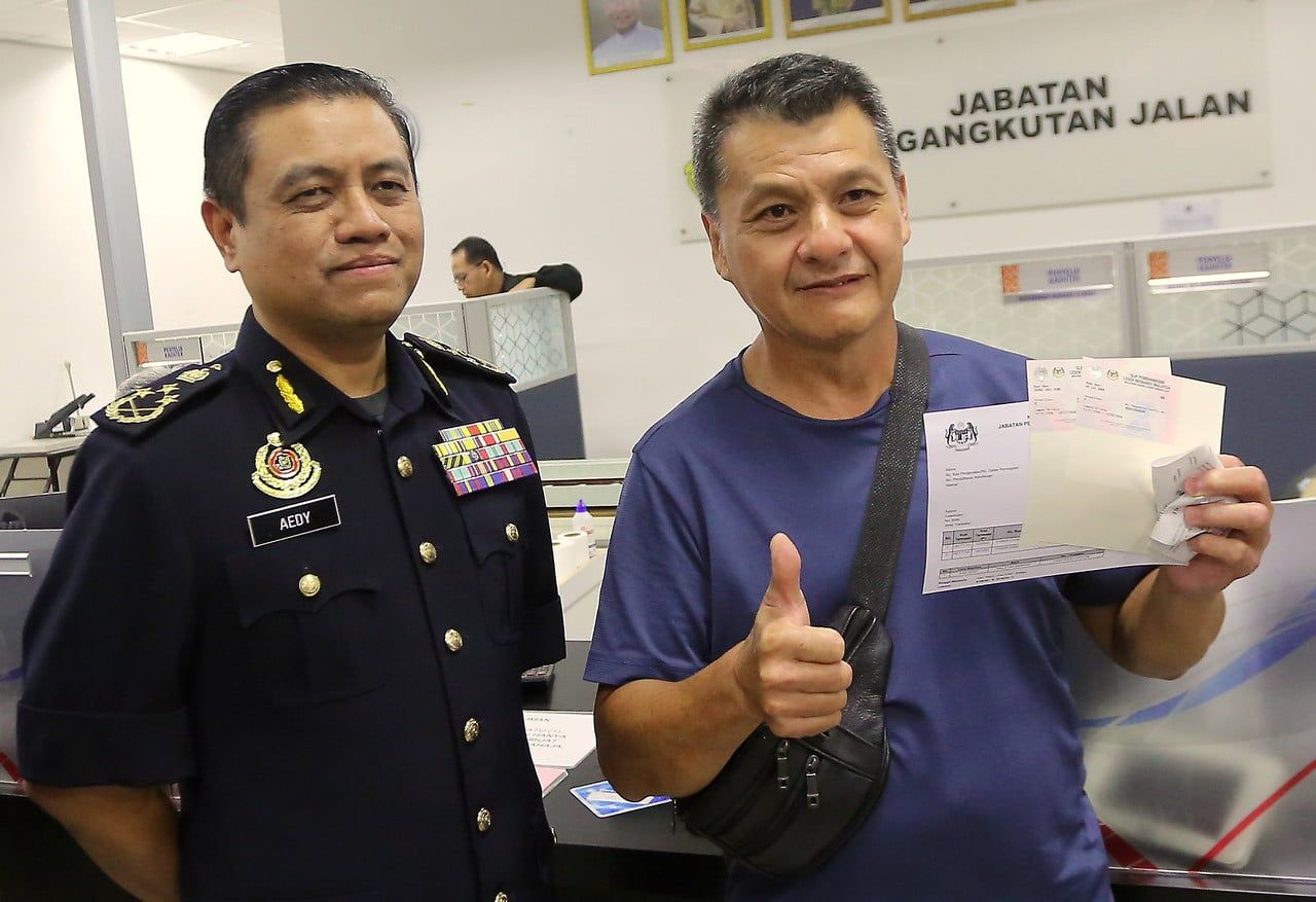 陆交局全国增智能设备   提升执法方便检查执照