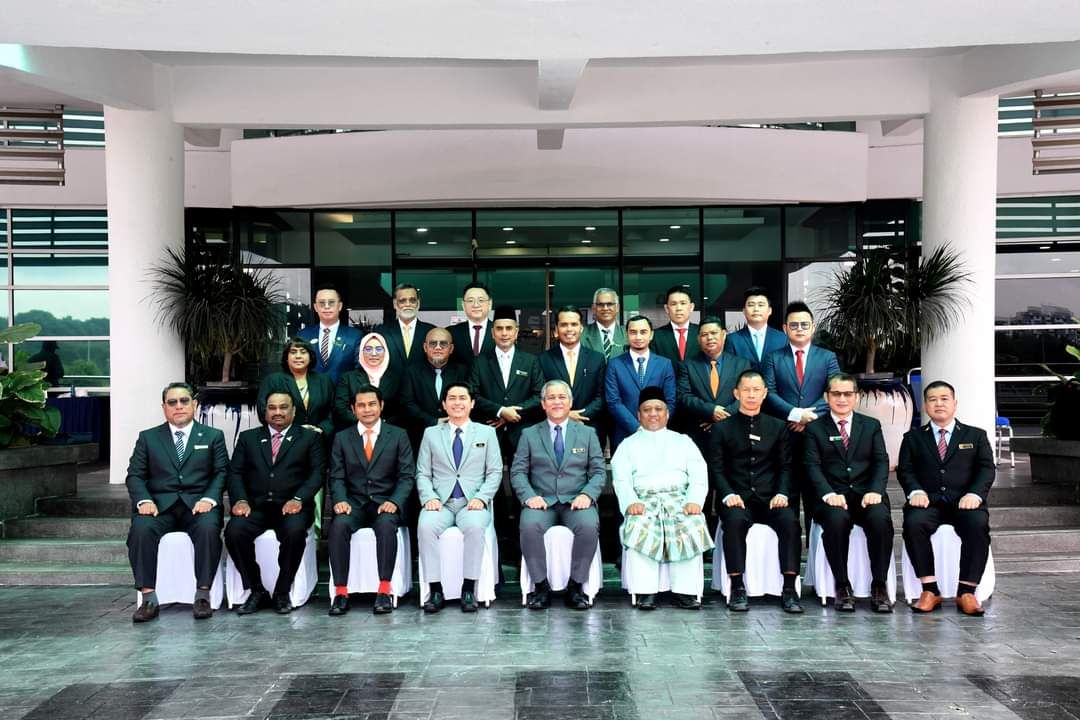 மூன்று இந்தியர்கள் உள்பட 23 பேர் சிப்பாங் நகராண்மைக் கழக உறுப்பினர்களாக நியமனம்