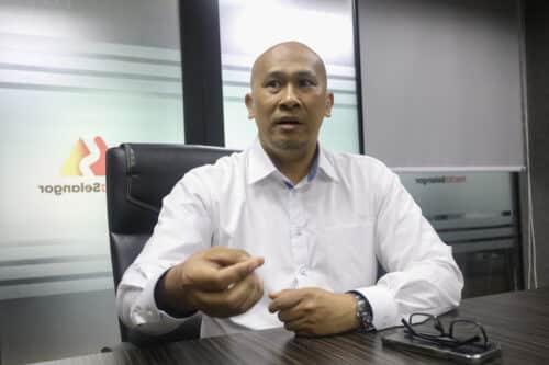 Ringgit extends gains, opens at 4.11 against US dollar