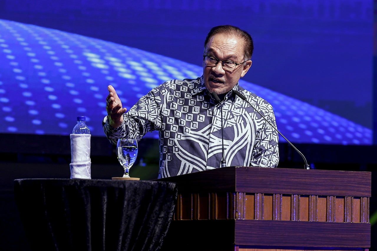 令吉贬值与98年不同 安华保证金融危机不重演