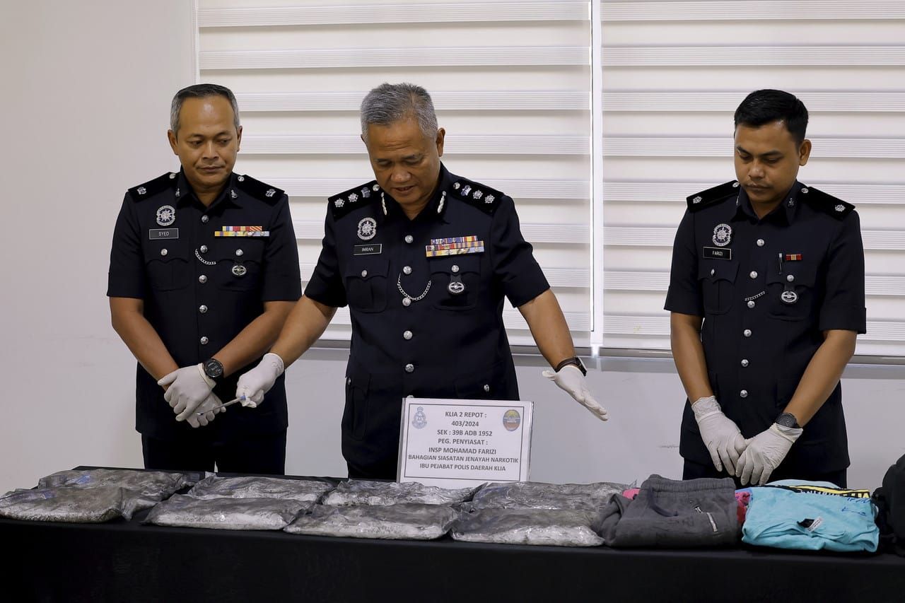 图走私8公斤冰毒至东马 男厨师偕同伴失手被捕