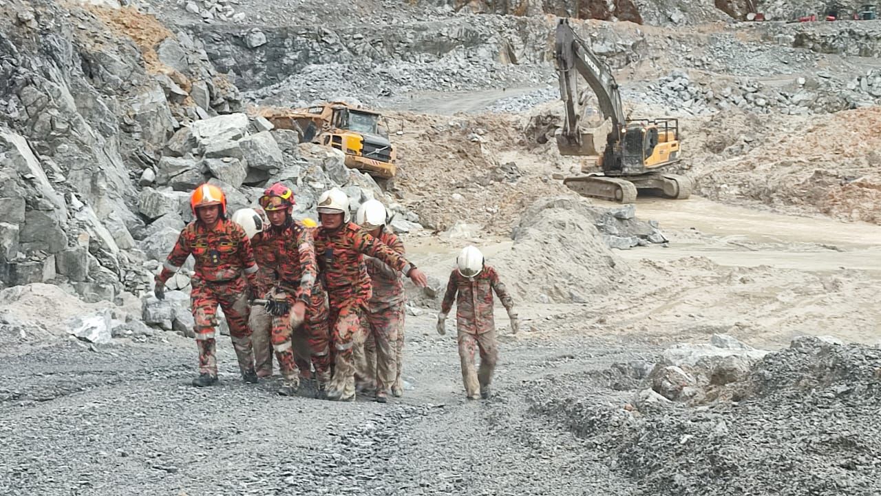 Seorang maut ditimbus tanah runtuh di tapak kuari