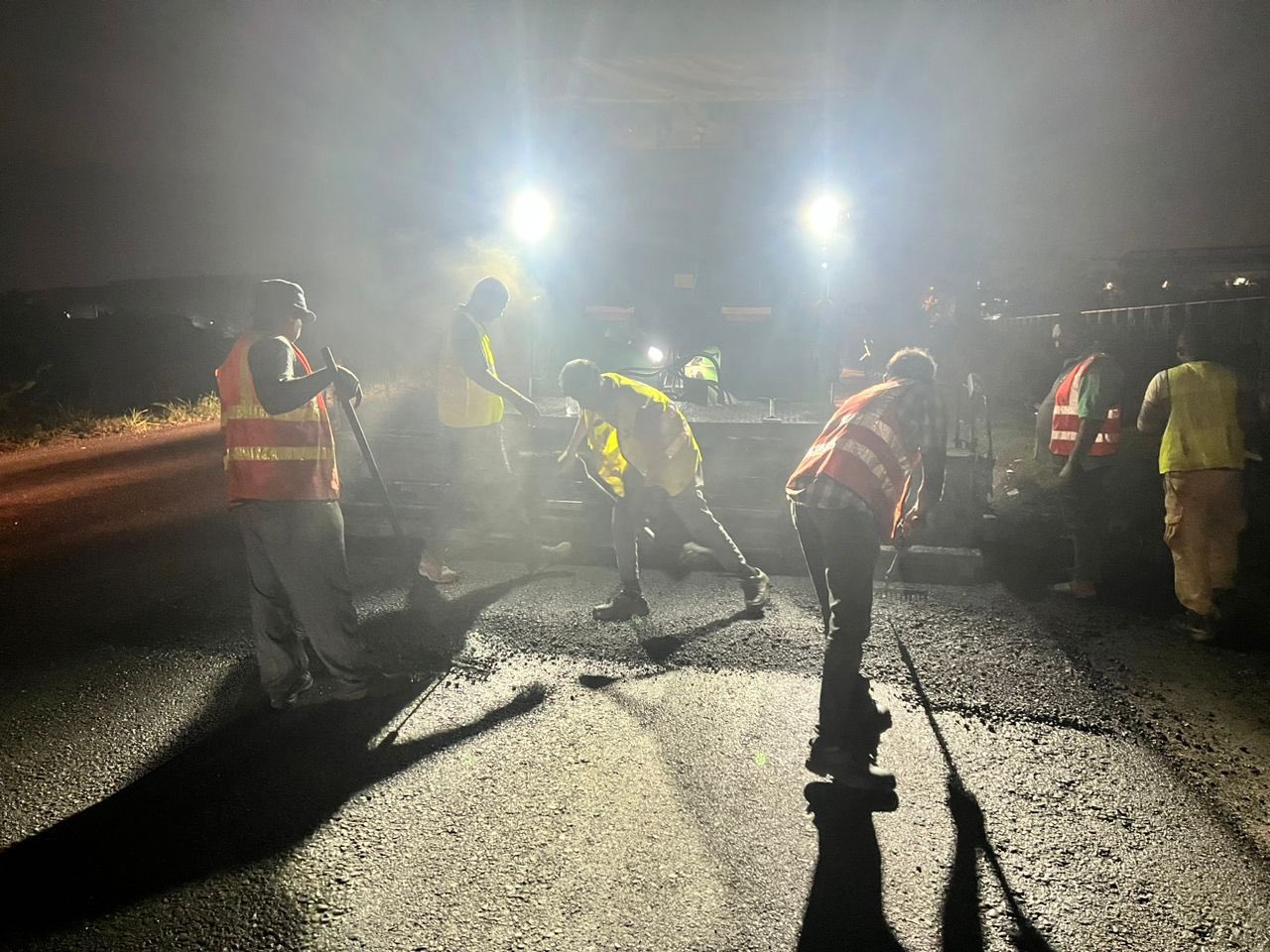 Infrasel baik pulih jalan di Pelabuhan Klang, Hulu Langat