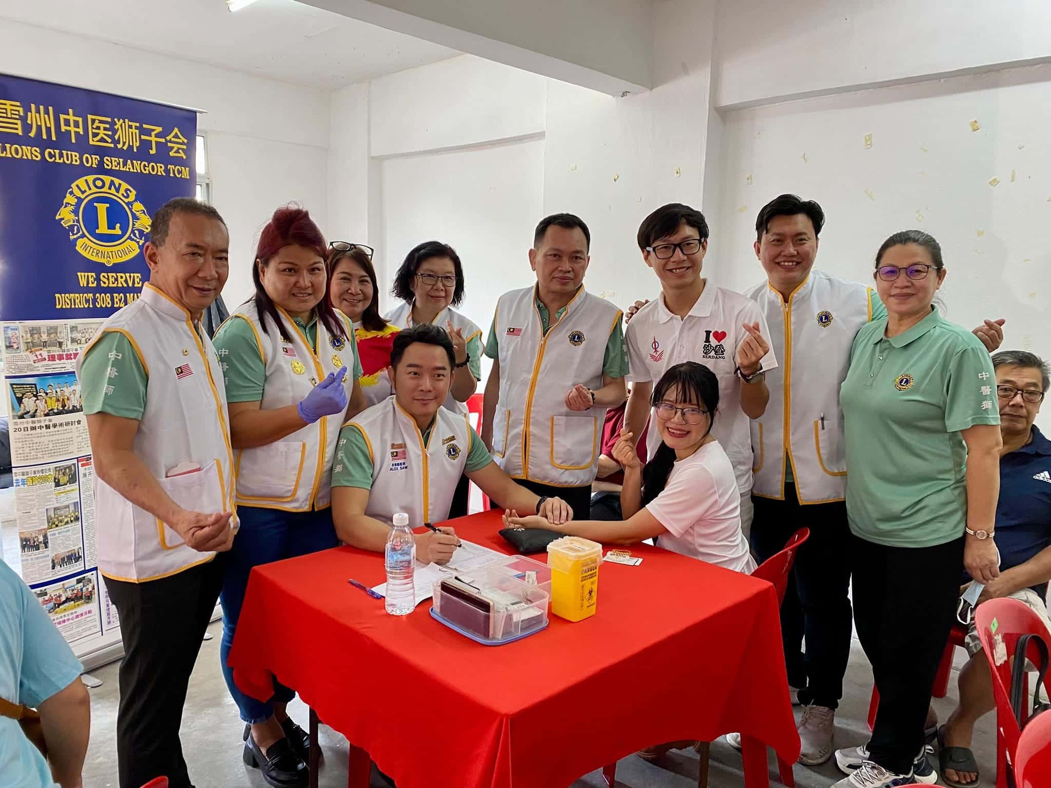 王诗棋服务中心办免费体检  首站沙登和平村12楼组屋