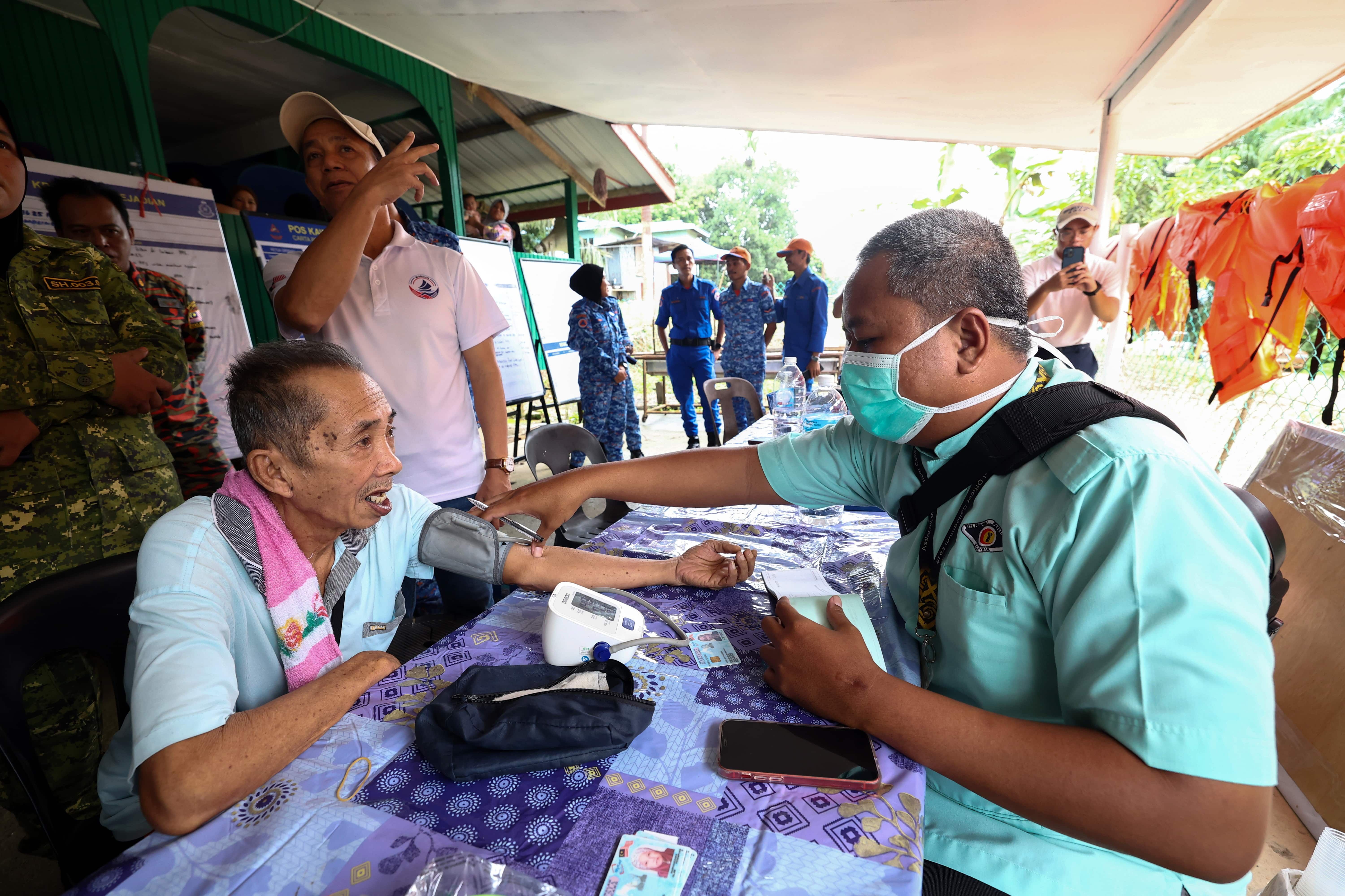 Mangsa bah tiga negeri kekal, Sarawak terbaru dilanda banjir