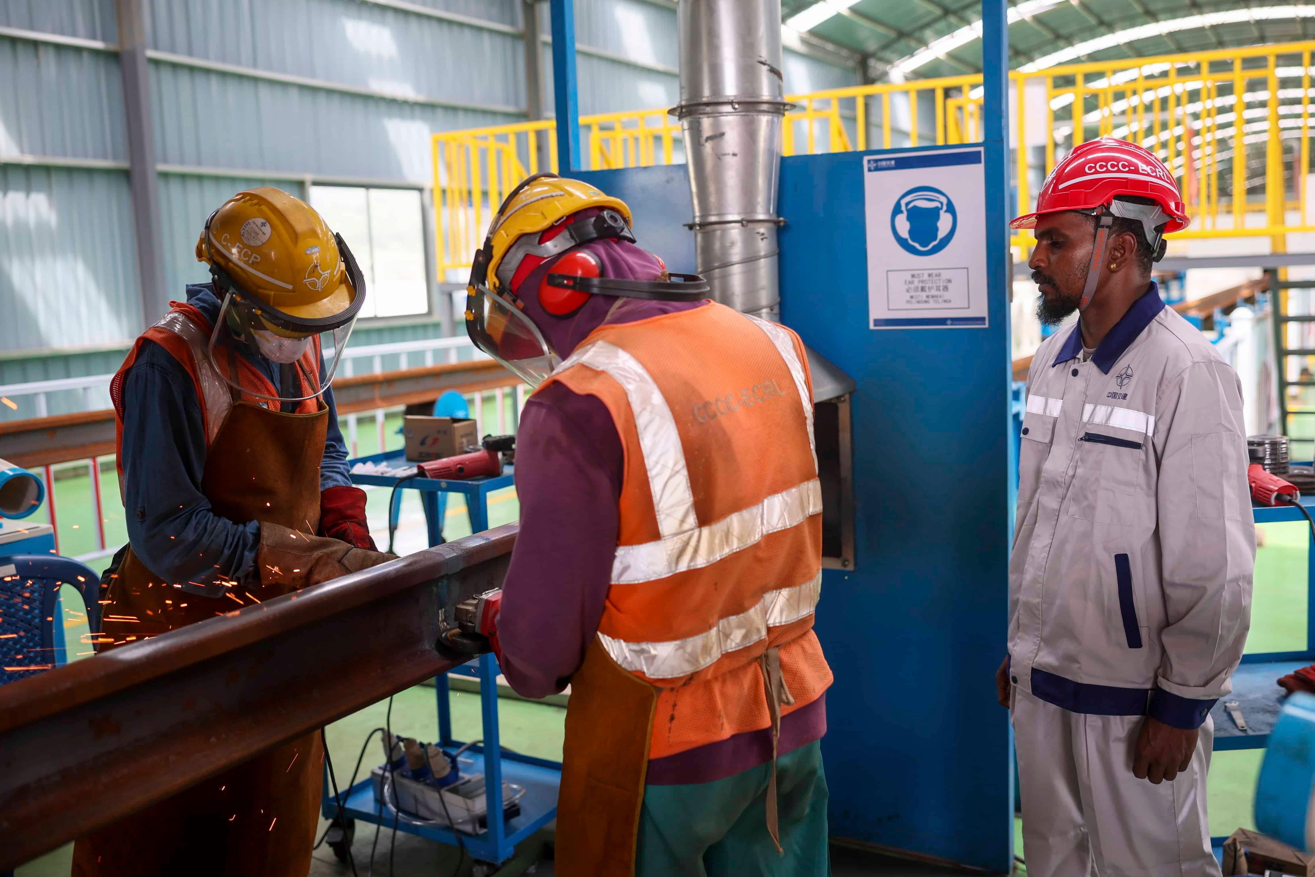 ECRL buka peluang pekerja timba pengalaman, teroka kemahiran baharu