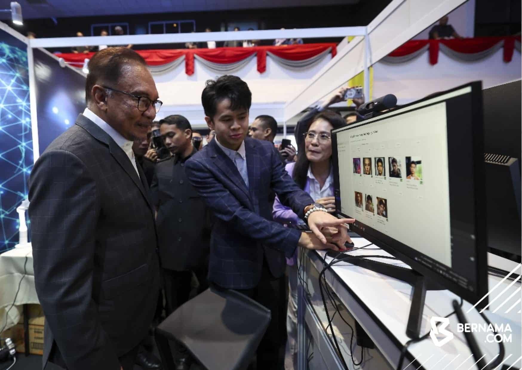 Penjawat awam dikehendaki lengkapkan program pembelajaran AI untuk rakyat