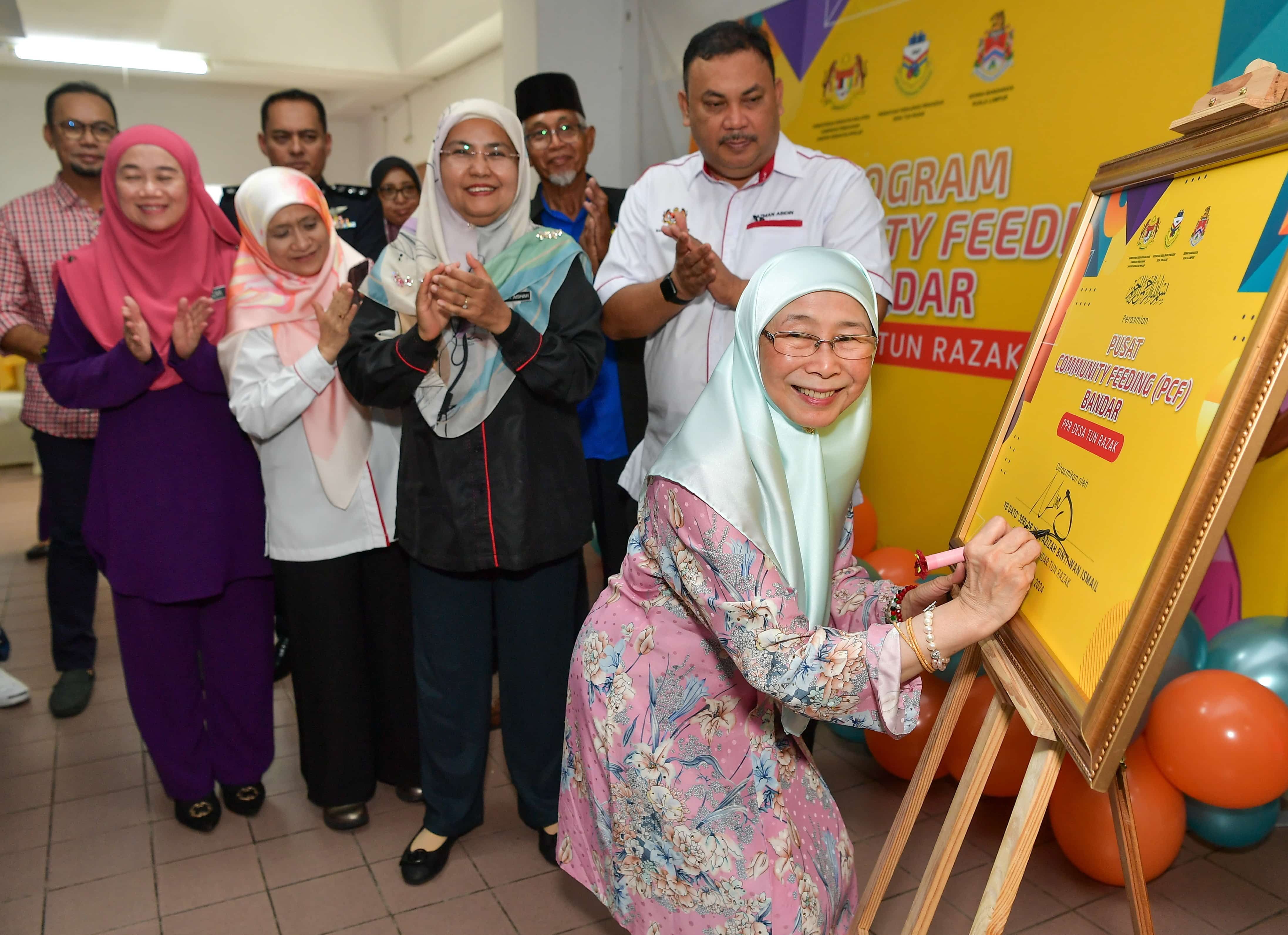 旺阿兹莎建议扩大城市社区农耕