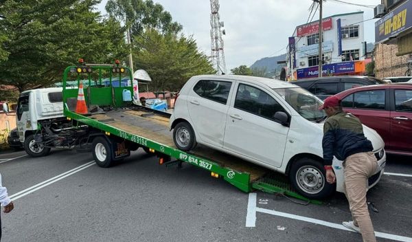 整顿环境免影响市容 乌雪市会拖走65辆废车