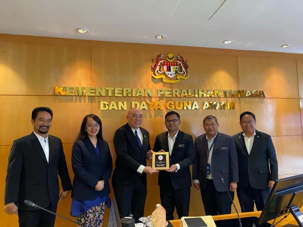 刘永山率议员拜访阿克玛    商议雪州水供事宜