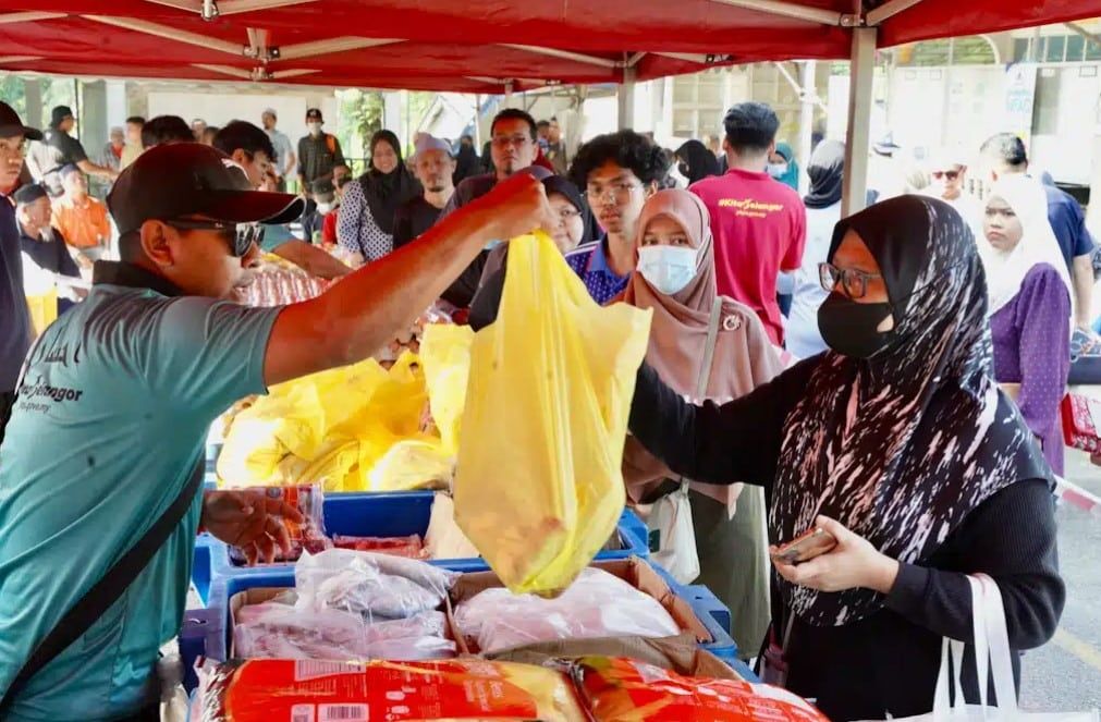 促销市集明天继续开卖  新古毛.杜顺大欢迎来采购