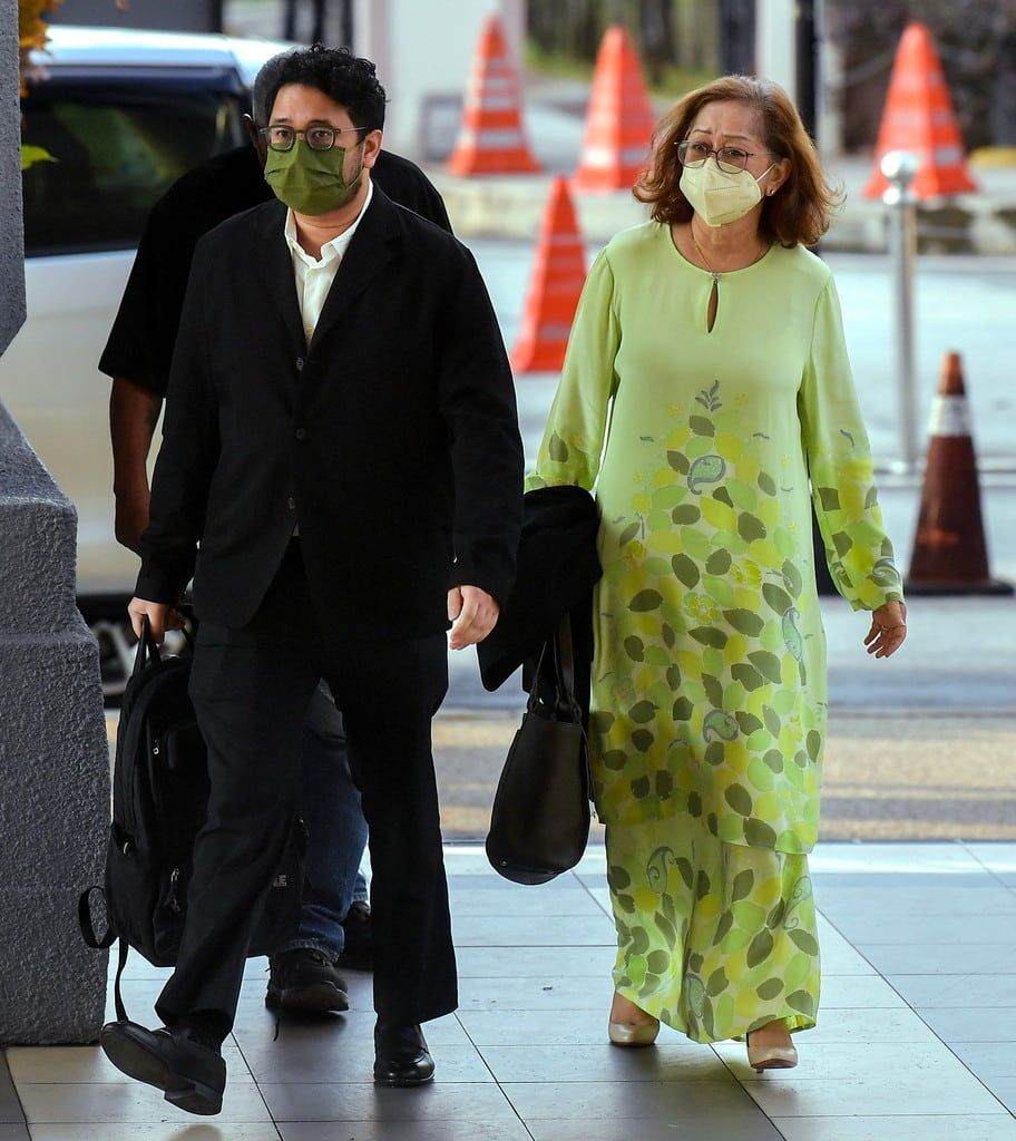 地庭批准敦达因妻子娜伊玛暂取护照赴华