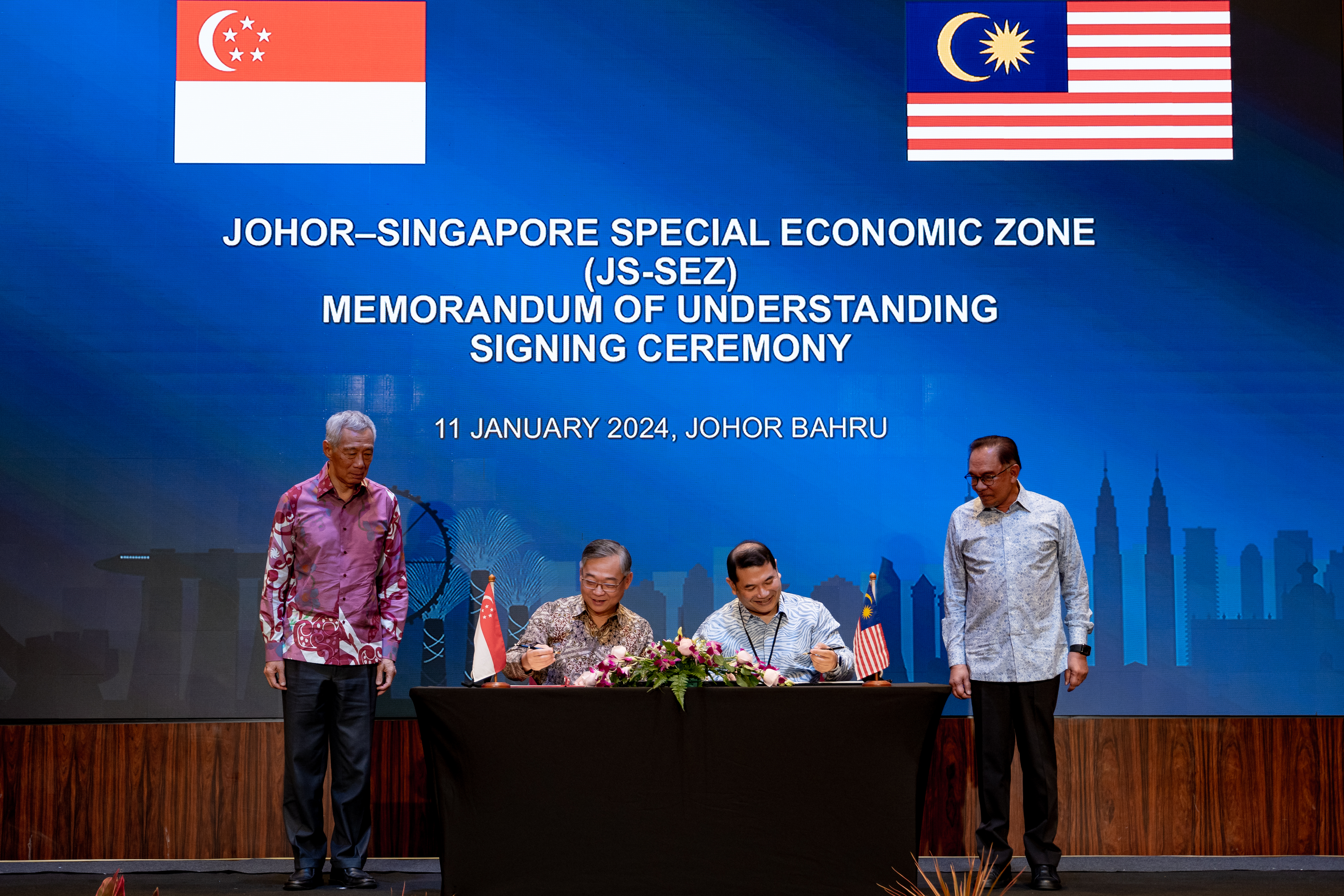 Malaysia, Singapore sign historic MoU on joint special economic zone