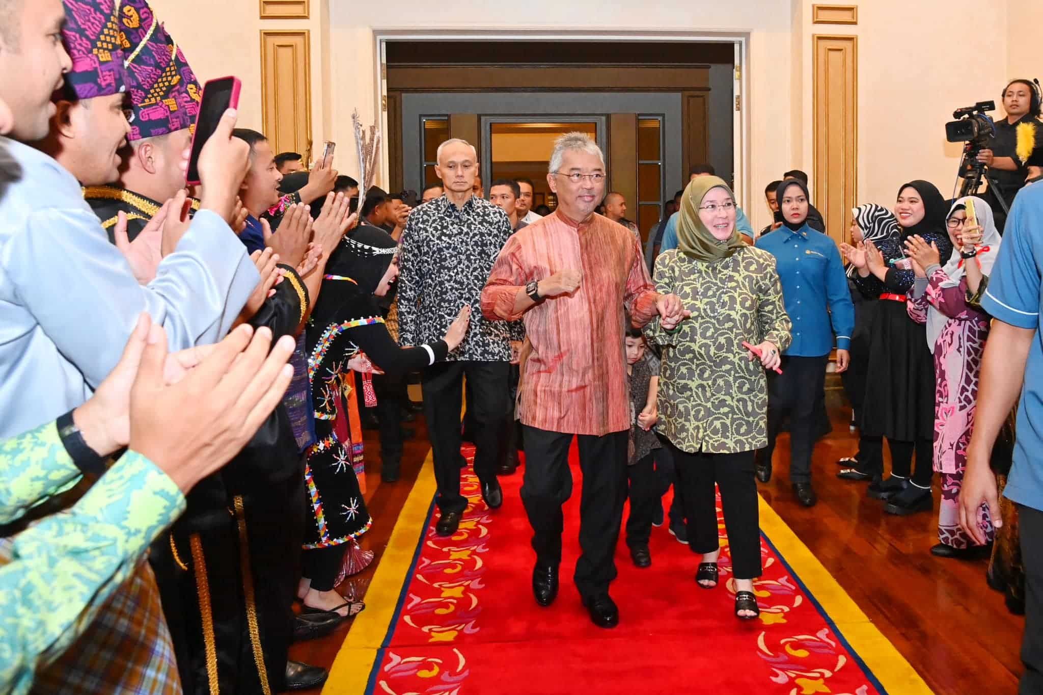 警方准备就绪  护送国家元首卸任回州