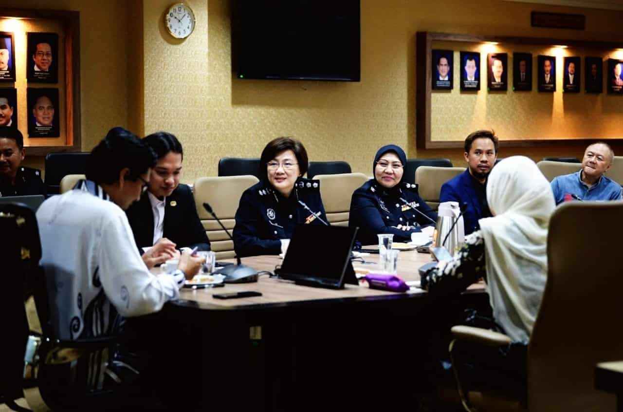 Beri kesedaran jenayah scam, 50 pegawai, anggota polis berlakon filem