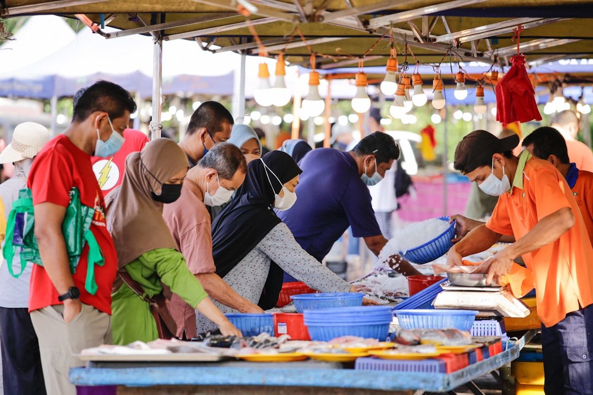 14 புதிய சந்தையைத் திறக்கவும் 40 விவசாய சந்தைகளை மேம்படுத்தவும் (ஃபமா) இலக்கு 