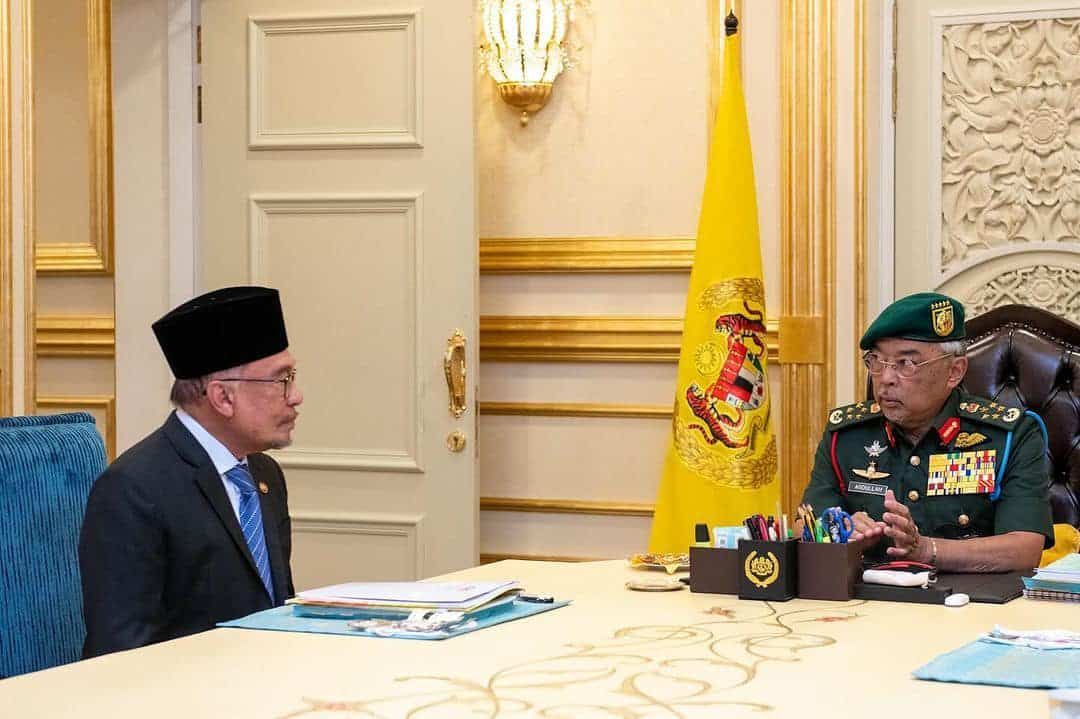 Istana Negara will not get involved in political manoeuvres — King