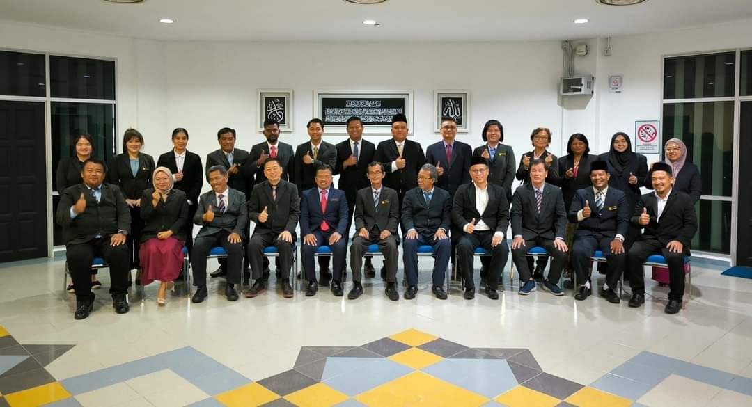 சபாக் பெர்ணம் மாவட்ட மன்ற உறுப்பினர்களாக 23 பேர் பதவியேற்பு- இரு இந்தியர்களுக்கு வாய்ப்பு