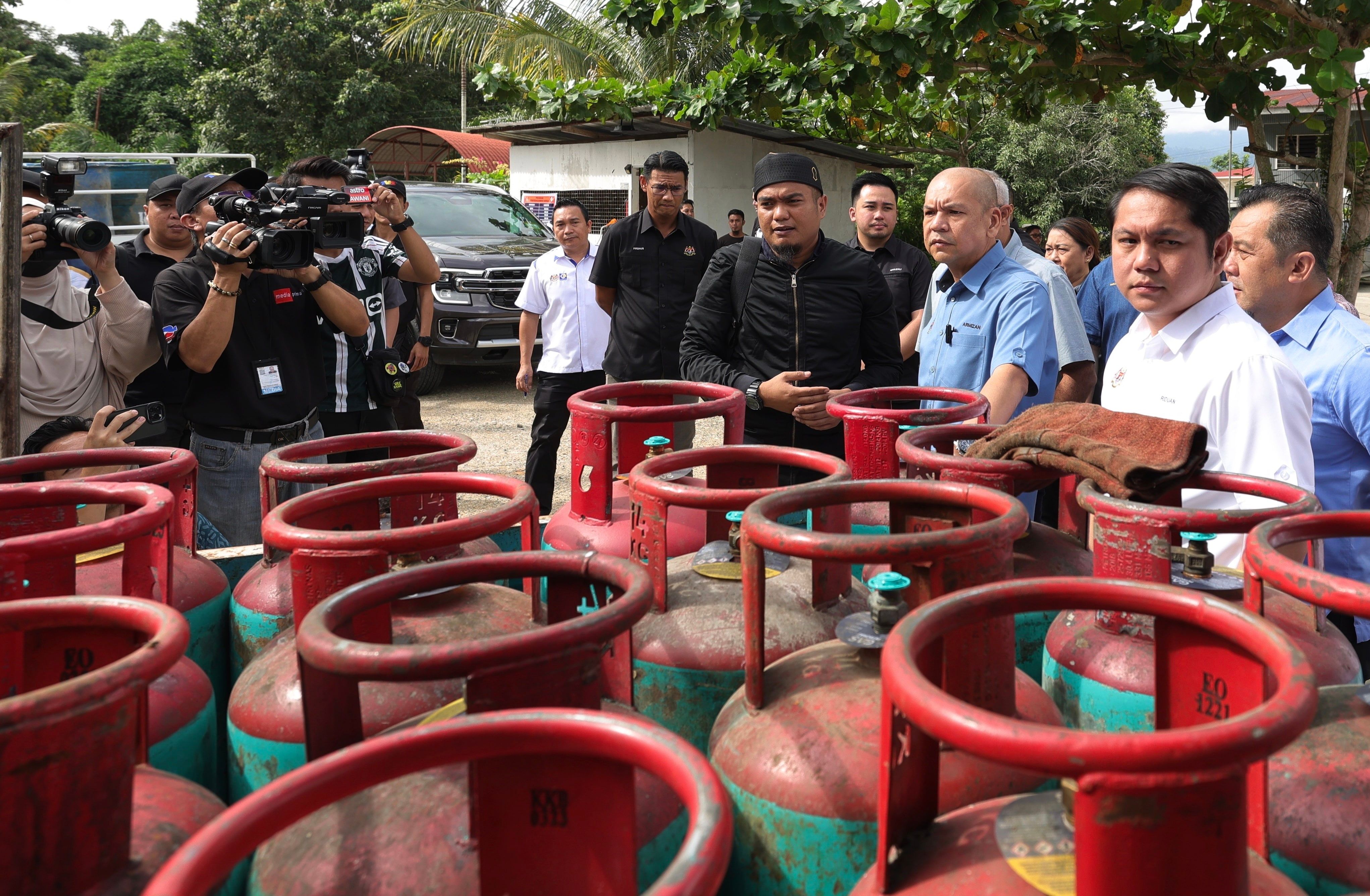 政府今年拨款2亿2500万  6州内陆推社区油桶计划