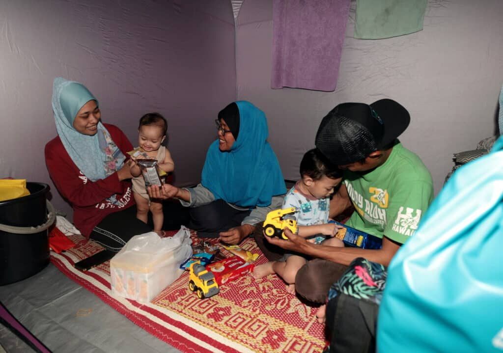 ஜோகூர் தற்காலிக தங்குமிடங்களில் அடைக்கலம் பெறுவோர்  எண்ணிக்கை இன்று காலை 338 ஆக குறைந்தது - நட்மா