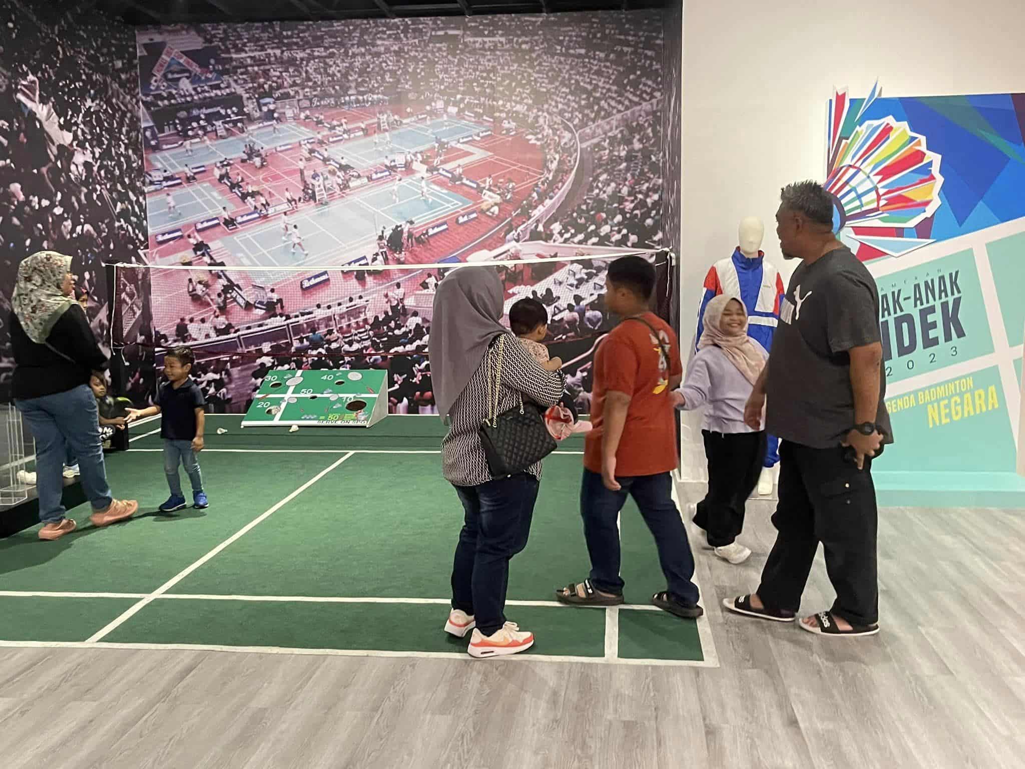 Pameran masih berlangsung, seru ibu bapa bawa anak lihat sejarah anak-anak Sidek