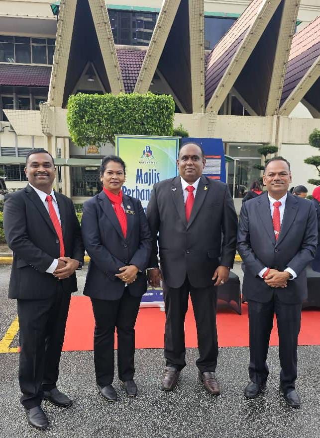 செலாயாங் நகராண்மை மன்றத்தில்  நால்வர் இந்தியர்கள்