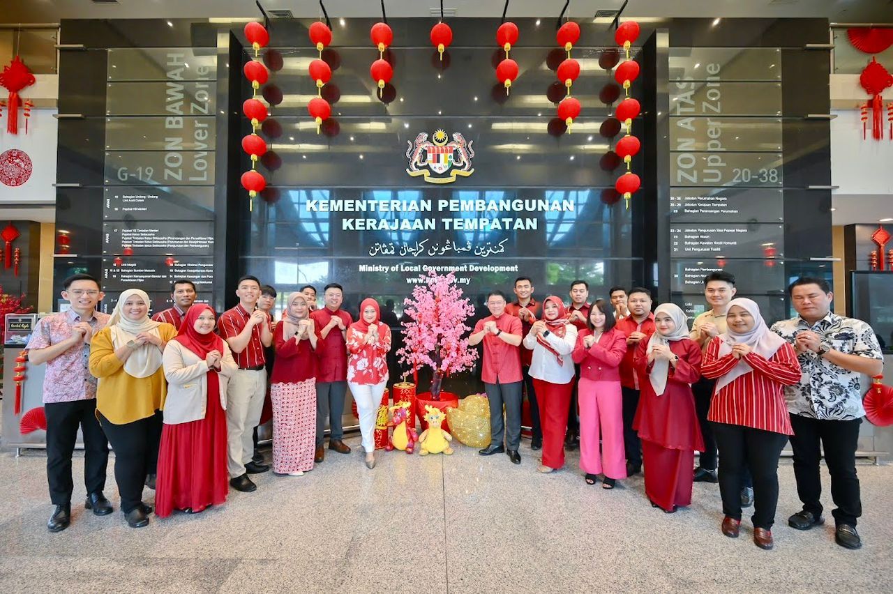 房地部大楼换装迎新春 昌明大马政府展现多元