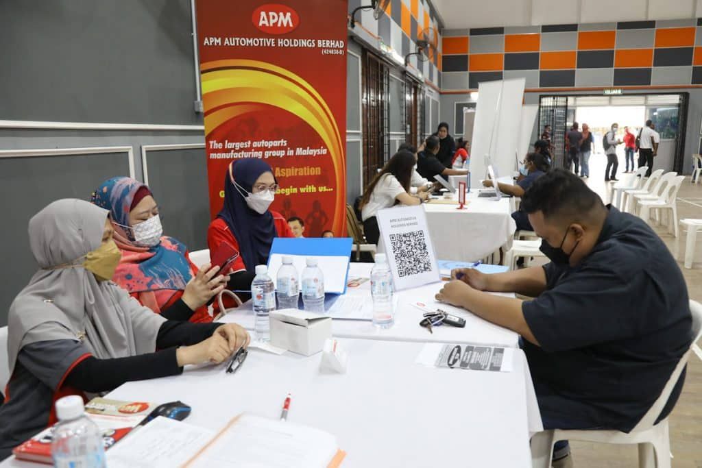  வேலையில்லா நபர்களின் எண்ணிக்கை டிசம்பரில் 567,800 ஆக குறைந்ததாக  டோசம் அறிவிப்பு 