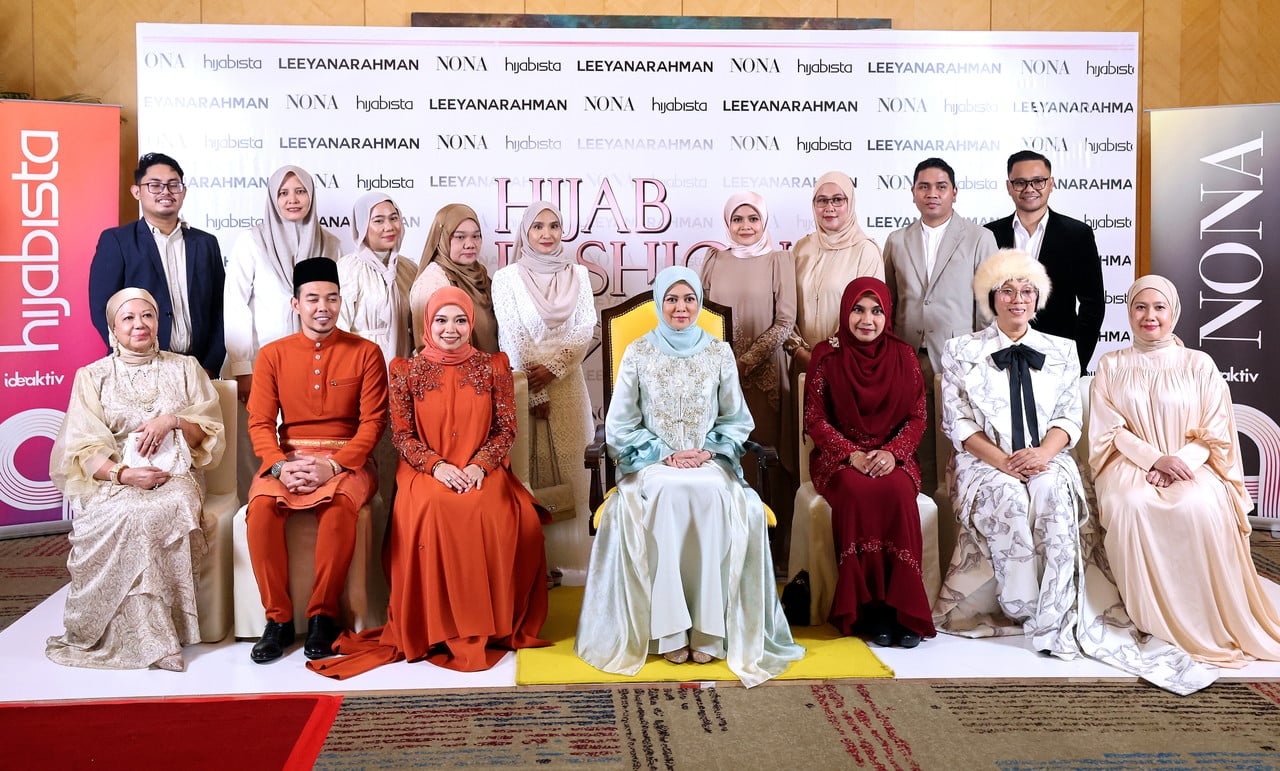 Tengku Permaisuri Selangor sampaikan anugerah kepada 13 ikonik fesyen hijab