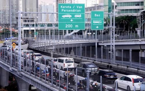 柔通关二维码将扩大至私家车   副揆：让国人游客顺畅通关