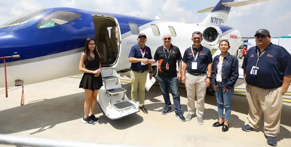 沿正确轨道.实施良策  黄思汉：雪州经济高飞