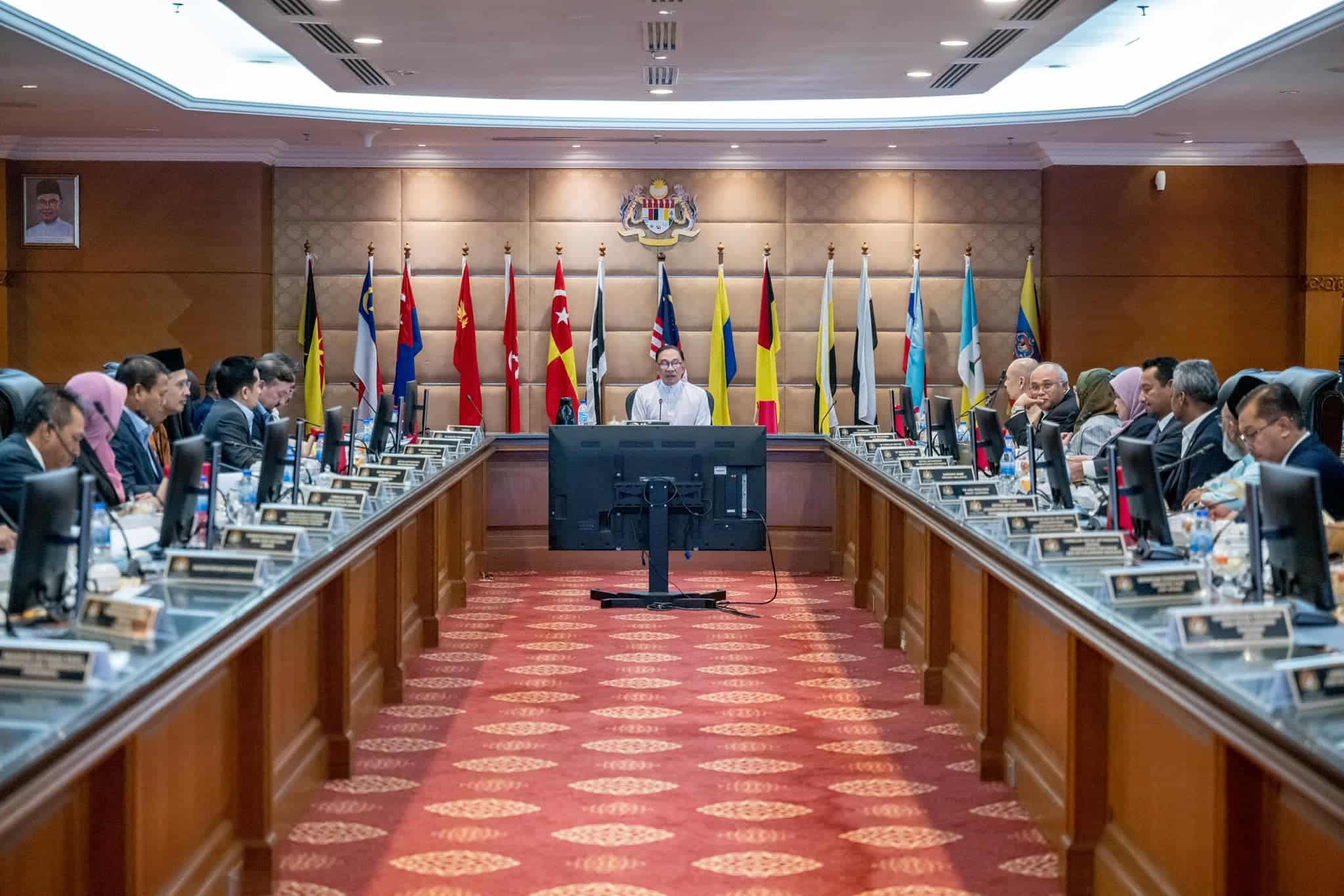 PM Anwar asks MAFS to lead, coordinate padi, rice engagement sessions