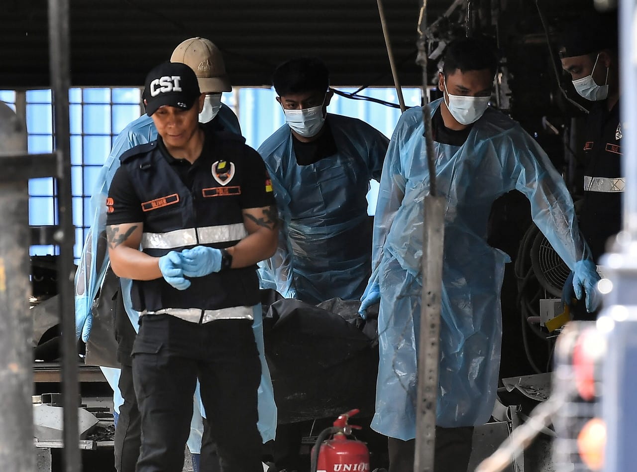 Witness describes spotting two bodies in Puchong gas explosion