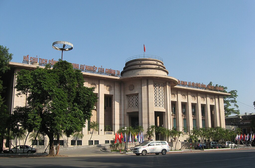 Vietnam Central Bank likely to continue interest rate cut in 2024